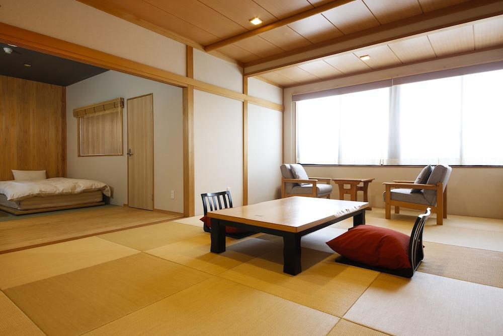 Hokuriku Yamashiro Onsen Hotel Kikyou Каґа Екстер'єр фото