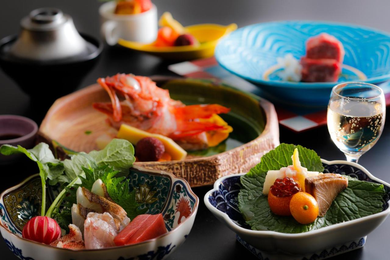 Hokuriku Yamashiro Onsen Hotel Kikyou Каґа Екстер'єр фото