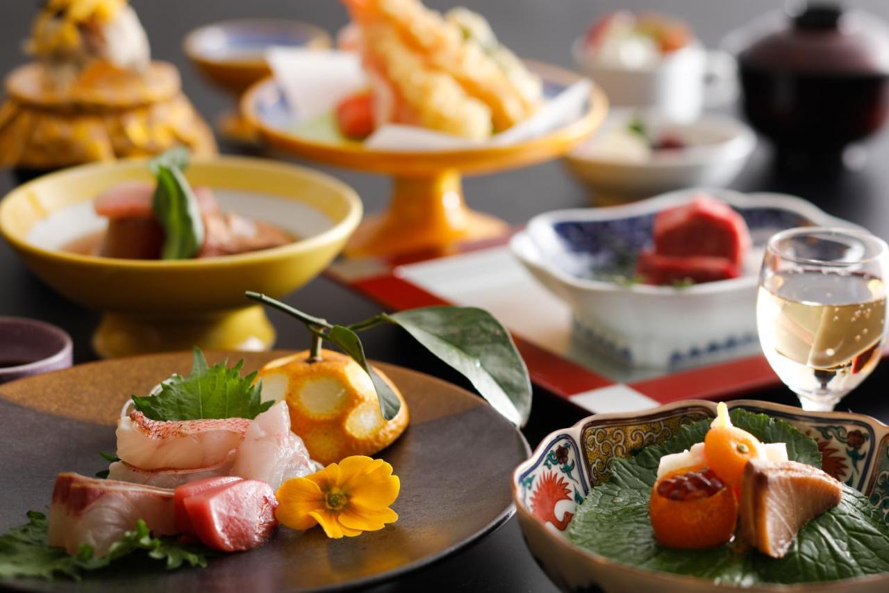 Hokuriku Yamashiro Onsen Hotel Kikyou Каґа Екстер'єр фото