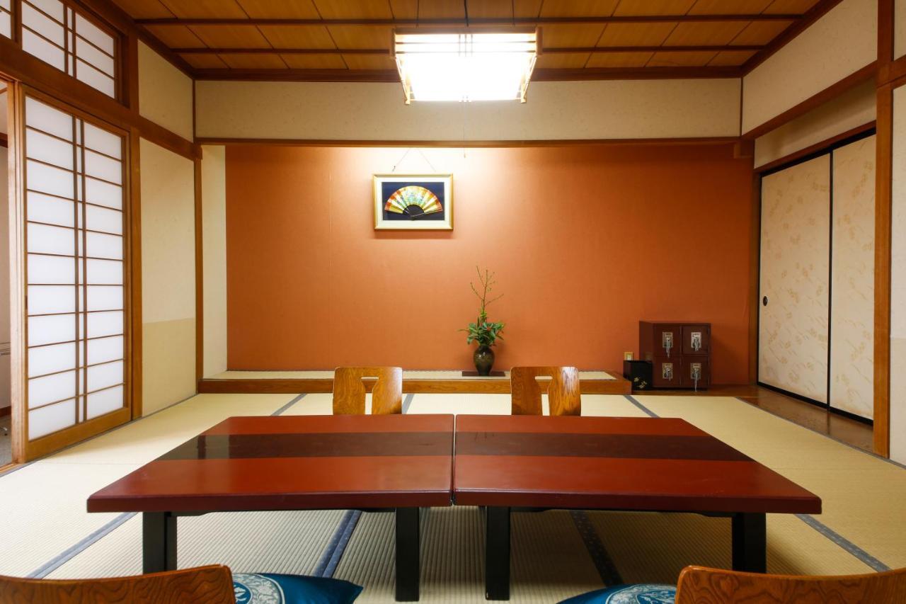 Hokuriku Yamashiro Onsen Hotel Kikyou Каґа Екстер'єр фото
